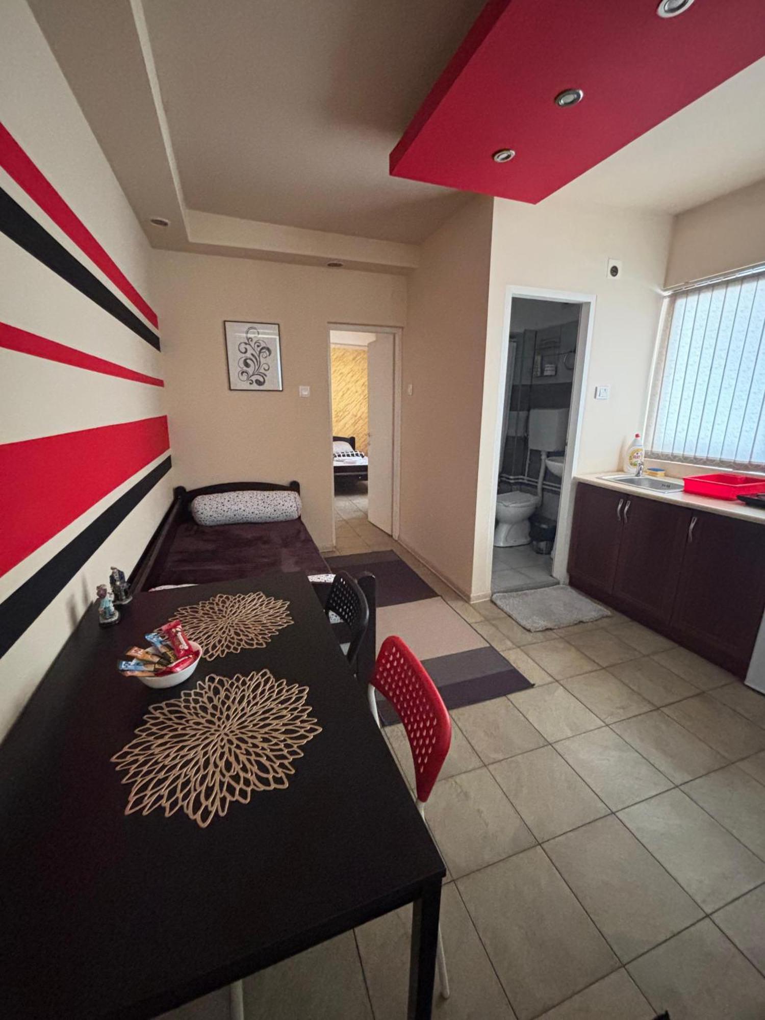 Dody Apartmani Leskovac  Exteriör bild